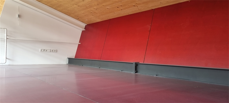 Außergewöhnliches Büroloft mit Dach-Terrasse und Lift