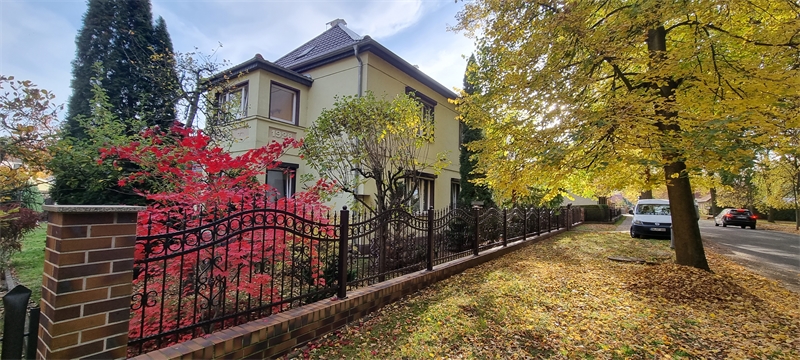 Haus am See: Altbaucharme und neu saniert (provisionsfrei) – Ansicht 1