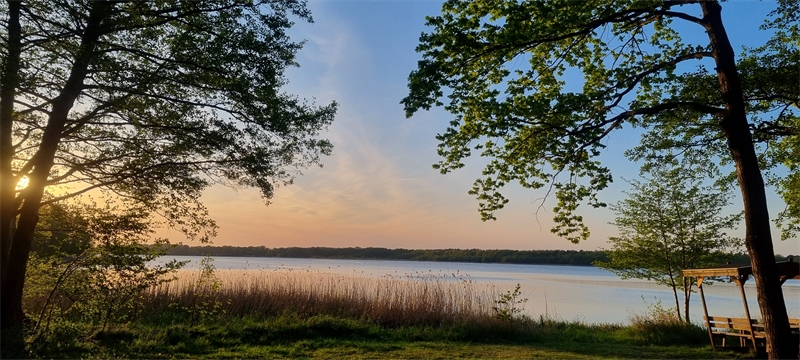 Haus am See: Altbaucharme und neu saniert (provisionsfrei) – Ansicht 2