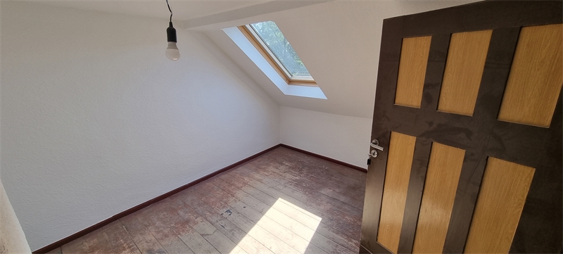 Haus am See: Altbaucharme und neu saniert (provisionsfrei)