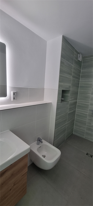 Haus am See: Altbaucharme und neu saniert (provisionsfrei)
