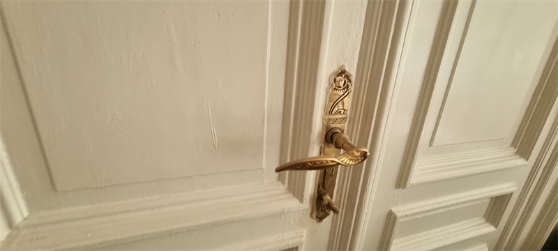Klassischer Altbau in ruhiger Bestlage, nähe KaDeWe