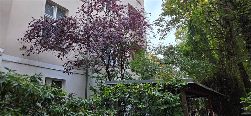 Edler Altbau im Bohemeviertel am Kurfürstendamm – Ansicht 4